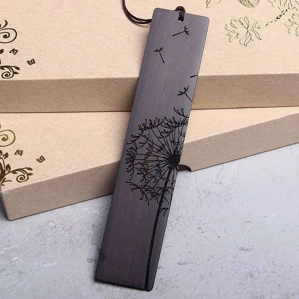 Marque page en bois pissenlits noir-1
