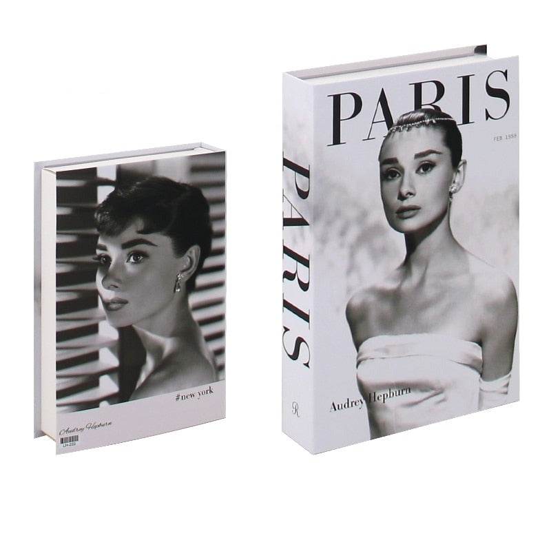 faux-livre-mannequin-paris-1-Faux livre