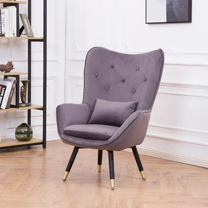 Fauteuil de lecture vintage gris rose avec pattes noires dorées-1