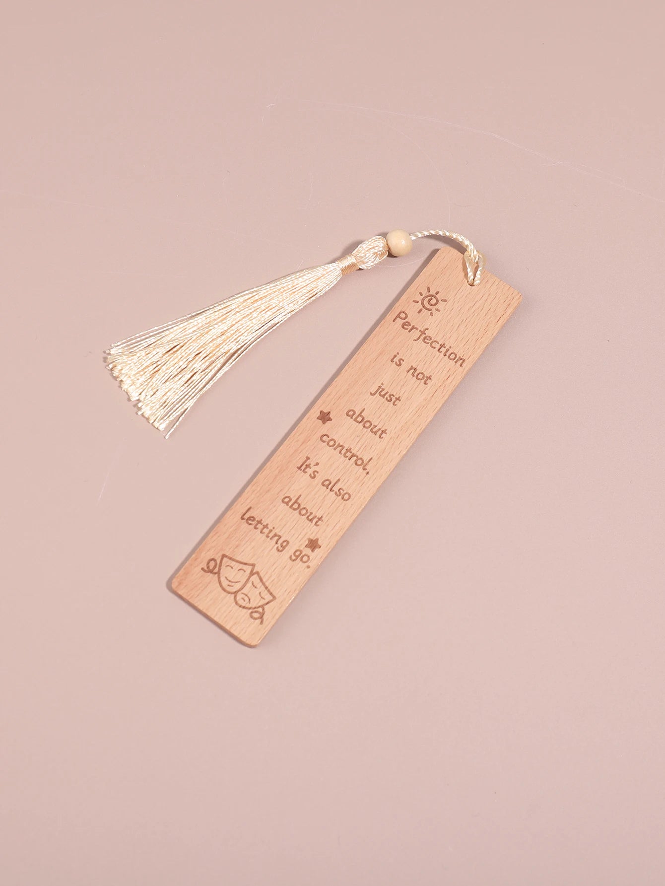 Marque page en bois - Queue de cheval crème-1