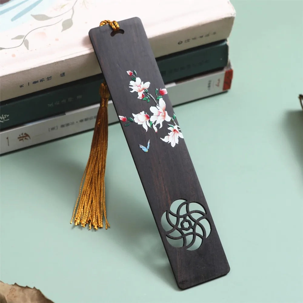 Marque page style chinois fleurs blanches-1